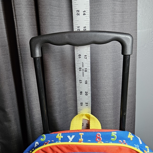 Sesame Street Elmo kids roller backpack - Picture 5 of 12